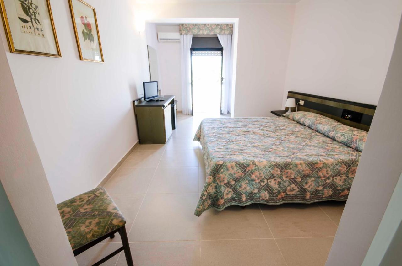 Hotel Torre Del Sole Tarquinia Exteriér fotografie