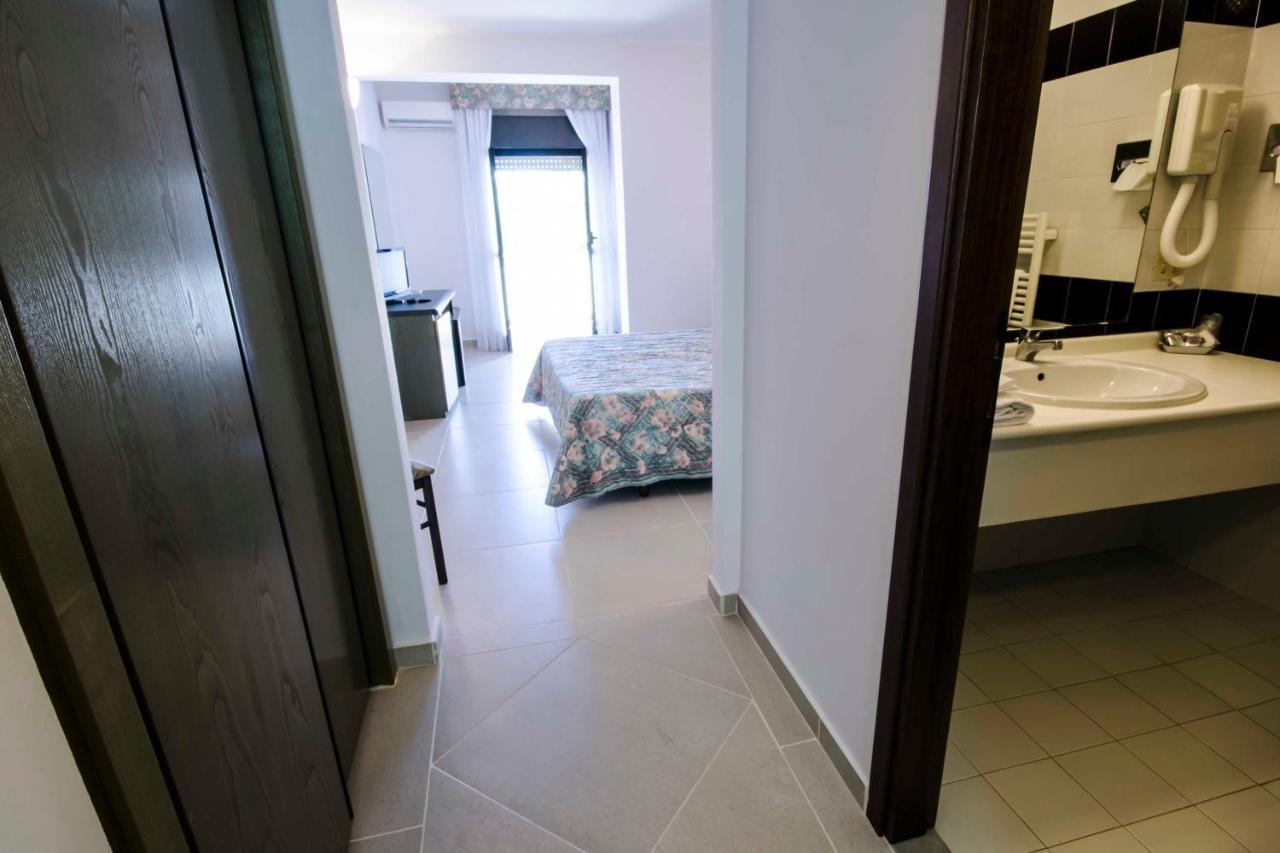 Hotel Torre Del Sole Tarquinia Exteriér fotografie