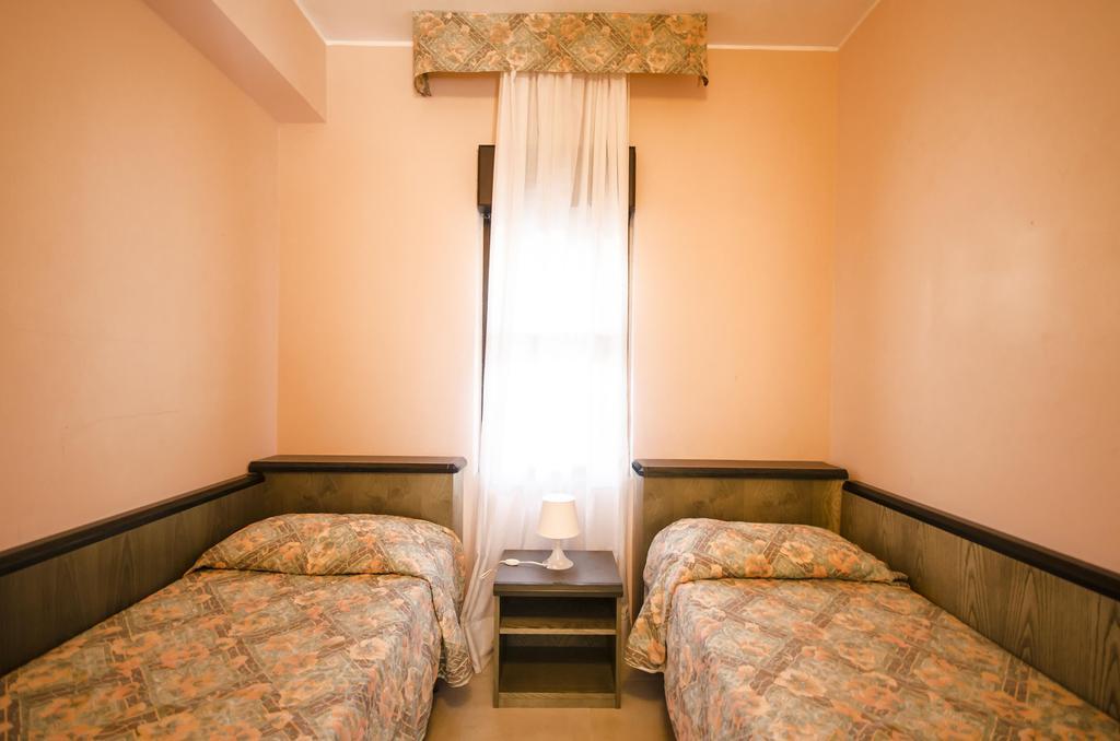 Hotel Torre Del Sole Tarquinia Pokoj fotografie
