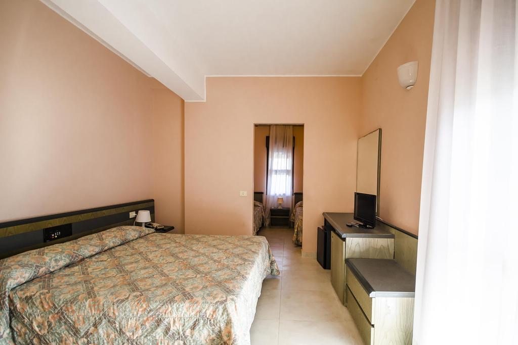 Hotel Torre Del Sole Tarquinia Pokoj fotografie