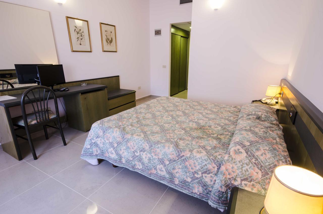 Hotel Torre Del Sole Tarquinia Exteriér fotografie