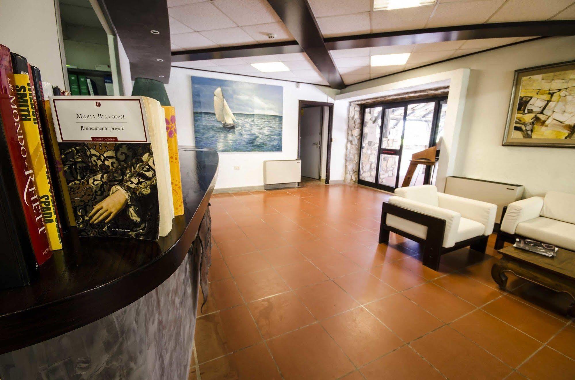 Hotel Torre Del Sole Tarquinia Exteriér fotografie